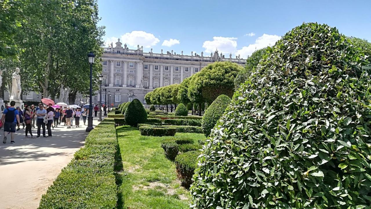 Villa "Luna De Segovia" レガネス エクステリア 写真
